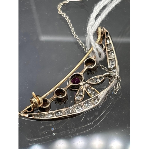 51 - A VICTORIAN RUBY DIAMOND SET GOLD BROOCH WITH SILVER SET OLD CUT AND CUSHION CUT DIAMONDS TOTAL WEIG... 
