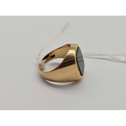 85 - A GENTS BLOODSTONE SIGNET RING 9 CT SIZE R 8.8G