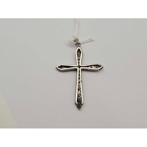 93 - A WHITE GOLD DIAMOND CROSS 14CT 7.9G 5.5CM LENGTH