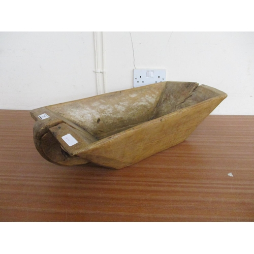 35 - A WOODEN TRUG