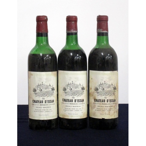 62 - 3 bts Ch. d'Issan 1961 EB Cantenac (Margaux) 3me Cru Classé   EB- Hedges & Butler Ltd, Specially sel... 