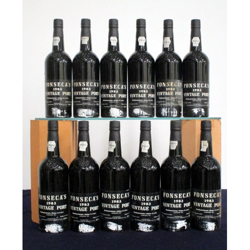 140 - 12 bts Fonseca's Vintage Port 1983 owc-split lid i.n, 4 vsl cdl