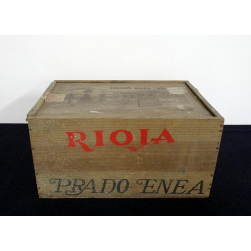 524 - A Vintage Wooden Prado Enea Rioja Case, signs of historic woodworm