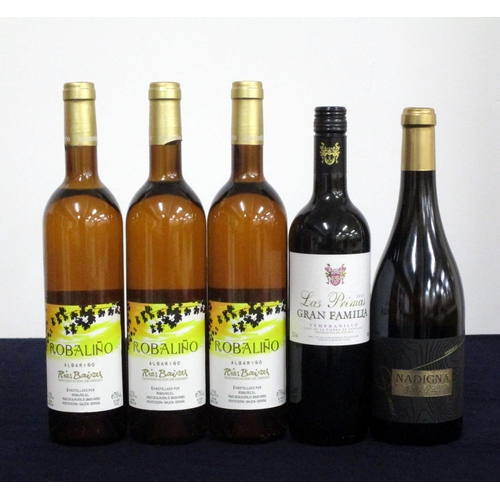 30 - 3 bts Robaliño Albarino Rias Baixas 2004 2 vts, 1 ts 1 bt Anadigna Sobre Lias 2015 Rias Baixas 1 bt ... 