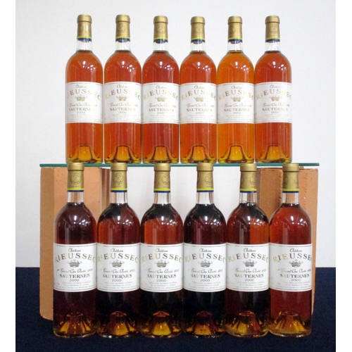 662 - 12 bts Ch. Rieussec 2000 owc- sl damaged Fargues (Sauternes) 1er Cru Classé  11 i.n, 1 vts,