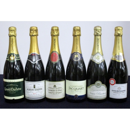 665 - 1 bt Canard -Duchêne Brut Champagne NV 1 bt Albert Etienne Brut Champagne NV 1 bt Aubert et Fils Bru... 