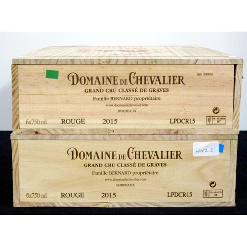 792 - 12 bts Dom de Chevalier Rouge 2015 owc (2 x 6) Pessac-Leognan Grand Cru Classé de Graves