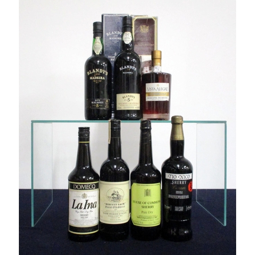 615 - 1 70-cl bt Domecq La Ina Very Pale Dry Fino Sherry 1 70-cl bt Bod. A Picardo 'Biscuit Sack' Finest O... 