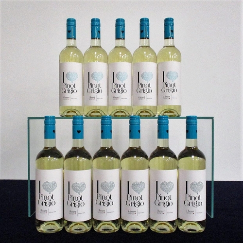 677 - 11 bts I Heart Wines Pinot Grigio NV