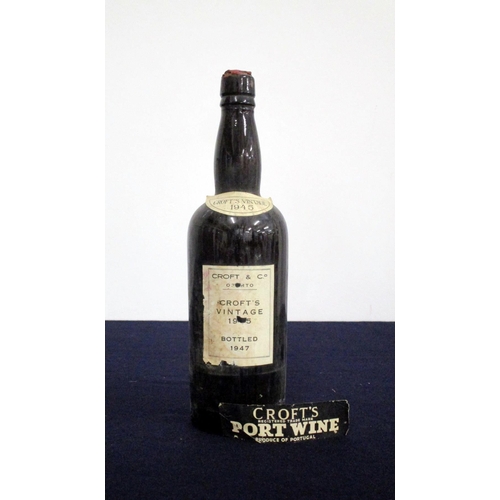 278 - 1 bt Crofts 1945 Vintage Port  i.n, aged/sl torn label, damaged wax, sl bs