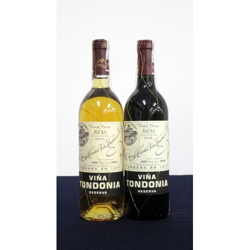 70 - 1 bt Viña Tondonia Rioja Reserva (Blanco) 2005 i.n 1 bt Viña Tondonia Rioja Reserva (Tinto) 2008  i.... 