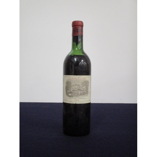 744 - 1 bt Ch. Lafite-Rothschild 1960 Pauillac, 1er Cru Classé ms, vsl bs/vsl stl, sl damage to base of ca... 