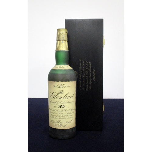 496 - 1 75-cl bt The Glenlivet 25 YO Special Jubilee Reserve Whisky ms, bt N° 195 75° proof, foil sl crust... 