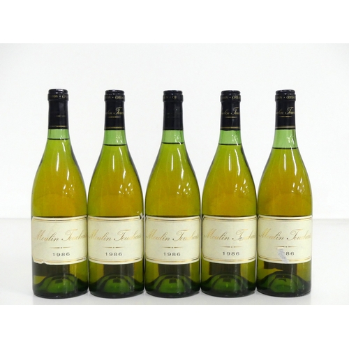 676 - 5 bts Moulin Touchais Coteaux du Layon 1986 1 vts, 3 ts, 1 us, sl scuffed labels