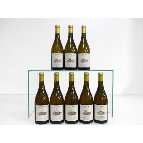 679 - 3 bts Vouvray Le Mont Demi-Sec 2005 Dom Huet 1 vts, 2 ts. scuffed labels 5 bts Vouvray Le Mont Demi-... 