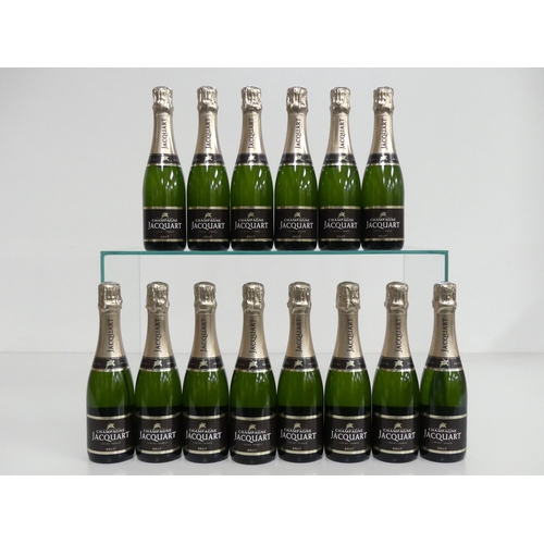 683 - 14 hf bts Jacquart Brut Champagne NV oc (12 hf bt)