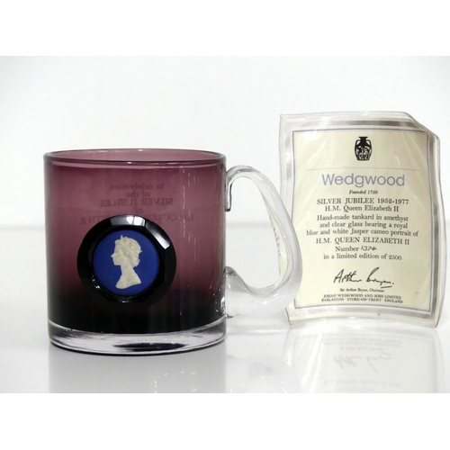 9 - A Wedgewood Silver Jubilee Tankard in Amethyst & Clear Glass with Blue & White Jasper Cameo of Her M... 
