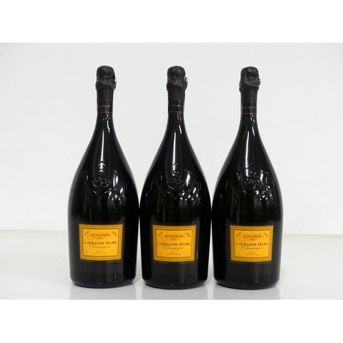 194 - 3 magnums Veuve Clicquot La Grande Dame Champagne1990 oc