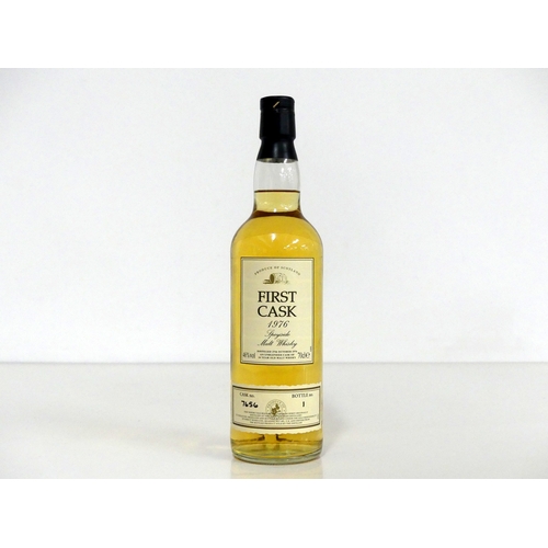 74 - 1 70-cl bt First Cask 1976 24YO Speyside Malt Whisky (Glen Tauchers) Distilled October 1976, Cask N°... 