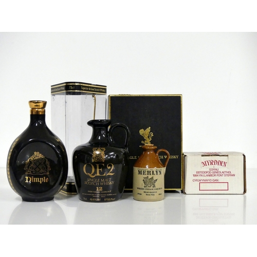 94 - 1 75-cl bt Haig Dimple Superior de Luxe Old Scotch Whisky Souvenir Decanter '1990 The Year of The Ho... 