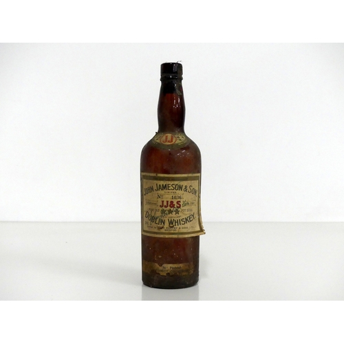 1072 - 1 bt John Jameson & Son 3 Star Dublin Whiskey 70° proof bottled by John Harvey & Sons N° 1036 circa ... 