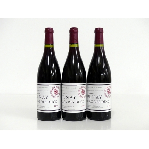 663 - 3 bts Volnay Clos des Ducs Monopole 2002 Dom Marquis D'Angerville hf/i.n