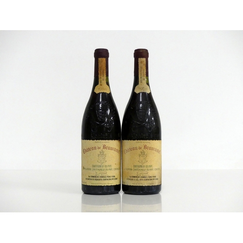 395 - 2 bts Châteauneuf du Pape 1994 Ch. de Beaucastel i.n, vts, bs