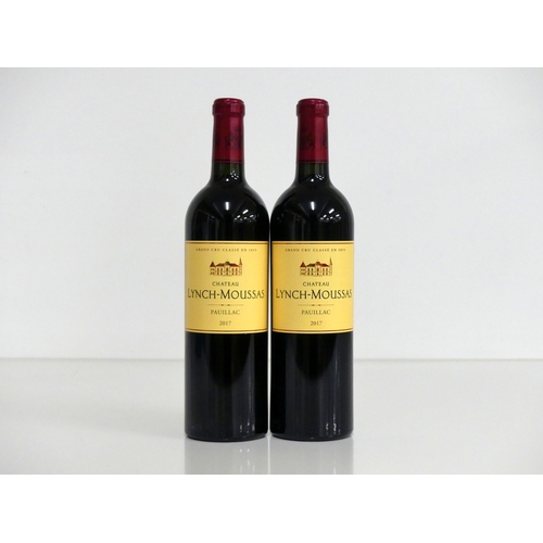 260 - 2 bts Ch. Lynch-Moussas 2017 Pauillac Grand Cru Classé