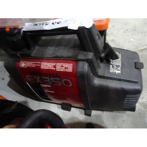 311 - Carlton chainsaw, CS-3600 and a small portable generator (2)