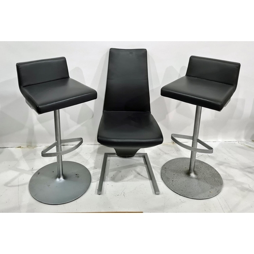 1396 - Four modern Rolf Benz breakfast bar chairs and two matching dining chairs (6)