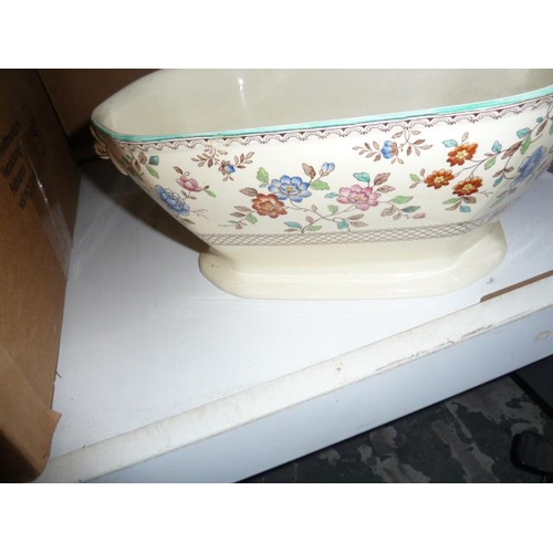 317 - Assorted early 20th century ceramics including Masons Strathmore, a Spode 'Royal Jasmine' dish, a la... 