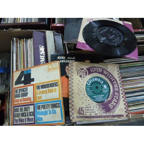 374 - Large quantity of long playing records including Deanna Durbin, Harry Secombe and Moira Anderson, Ro... 