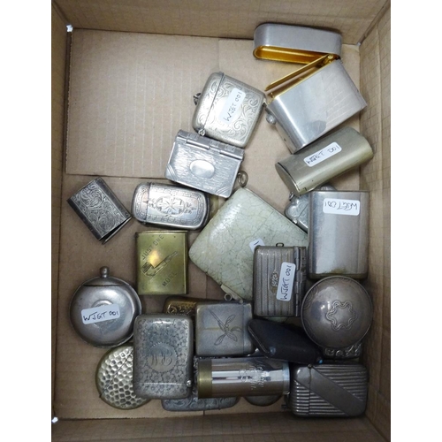 430 - Quantity of silver plate ( 1 box)