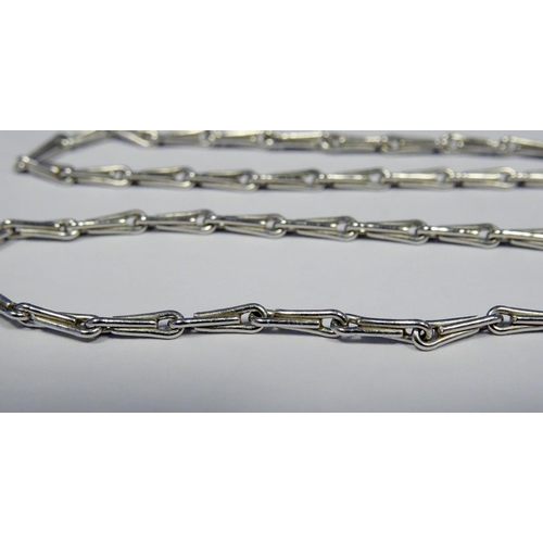 554 - 9ct white gold and hay seed chain link necklace, 7.3g approx