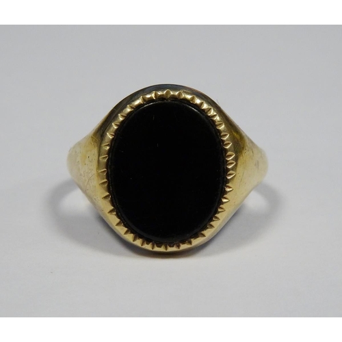 572 - Gent's gold-coloured metal and onyx dress ring and a gent's gold-coloured ring set small diamond in ... 