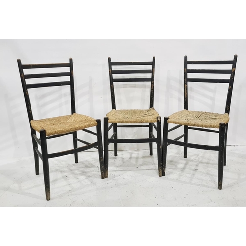 1092 - Set of three ladderback chairs with rush seats (3)