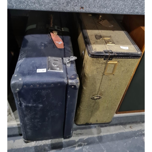 409A - Large vintage travelling suitcase and another containing assorted table and other linen (2)