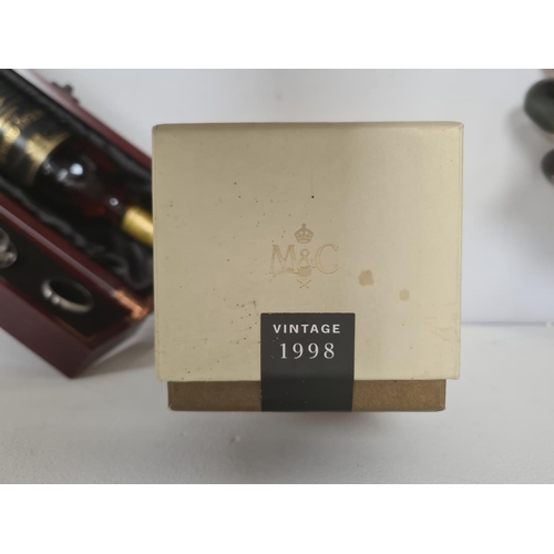 273 - Bottle of Millesime Blanc Vintage Moet & Chandon champagne 1998 in original sealed box together with... 