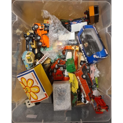 499 - Quantity of Matchbox Collectables (boxed) and a quantity of loose model vehicles (2 boxes)