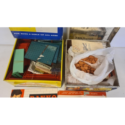 543 - Quantity of Brickplayer in biscuit tin and a Bayko building outfit  (2 boxes)