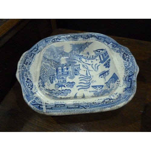 1367 - Blue overlay flash glass vase and  small sweetmeat dish, a Willow pattern tureen, lidded, and other ... 