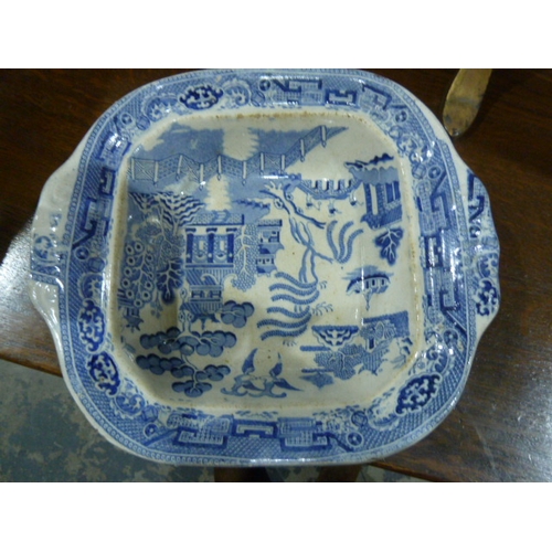 1367 - Blue overlay flash glass vase and  small sweetmeat dish, a Willow pattern tureen, lidded, and other ... 