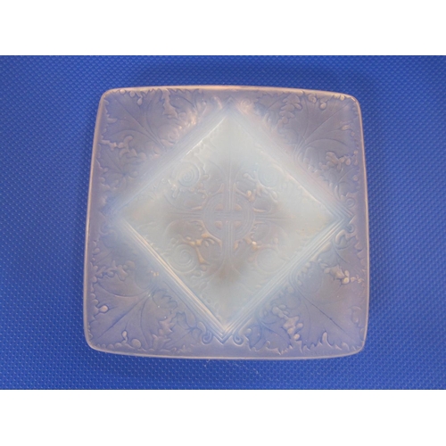 143 - Lalique opalescent square dish 'Vezelay' pattern, 10cm diameter