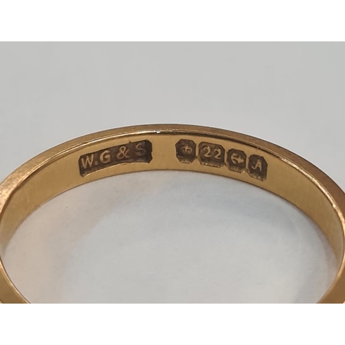 606 - 22ct gold wedding ring, 2.5g approx