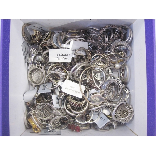 673 - Large quantity of silver stone set dress rings, pendants and other items