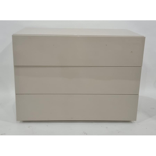 1030 - Modern grey-finished bedroom suite of drawers to include two chests of three drawers and one narrow ... 