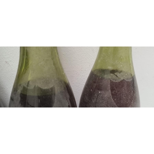 267 - Five bottles of 1967 Morey-St Denis Clos de la Bussiere (5)  (Provenance - this lot has been stored ... 