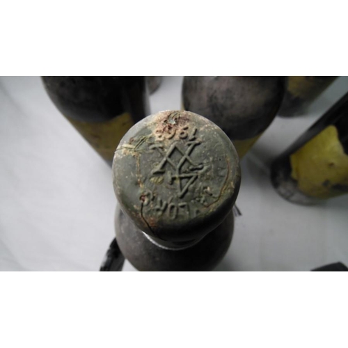 287 - Seven bottles of vintage port from Quellyn Roberts & Co, Chester (five bottles hand-inscribed with d... 