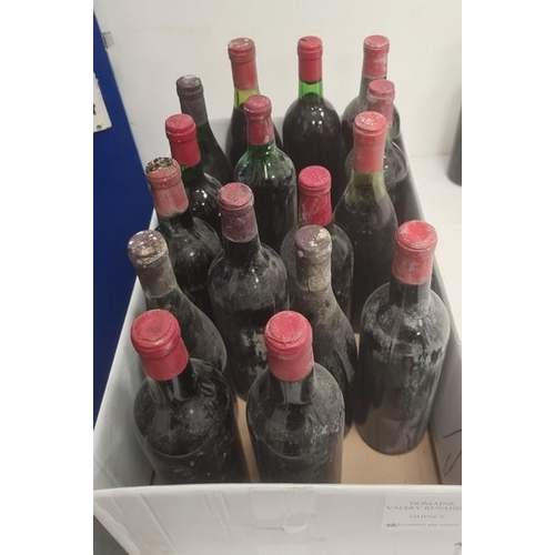 292 - One box of 18 various bottles, unlabelled, one half bottle and a small bottle of Drumbuie (1 box)  (... 