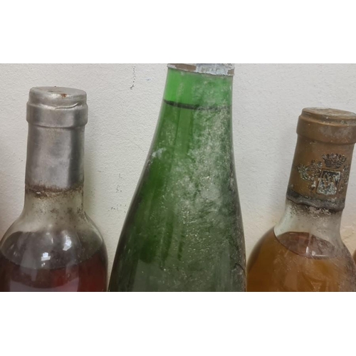 293 - Quantity of various bottles to include 1982 Beaumes-de-Venise (2 bottles), 1993 Domaine la Grave, Mo... 